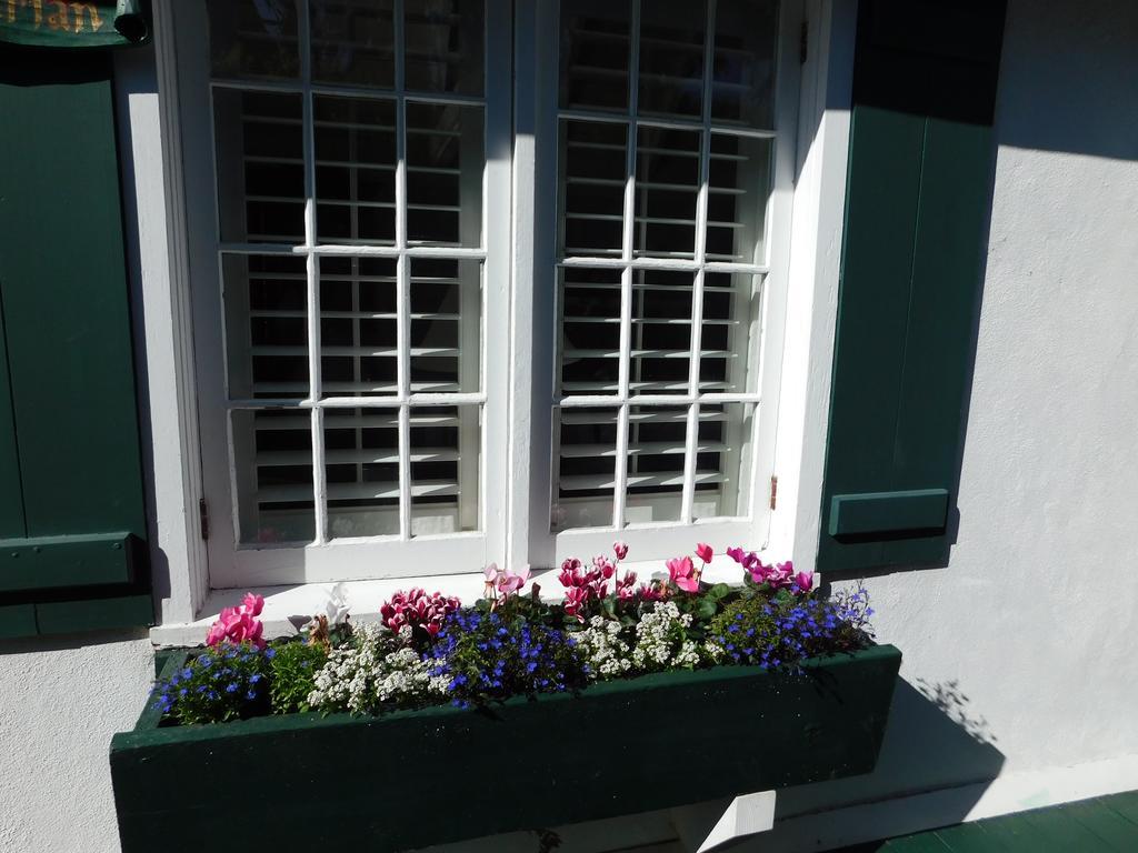 Lincoln Green Inn Carmel-by-the-Sea Ngoại thất bức ảnh